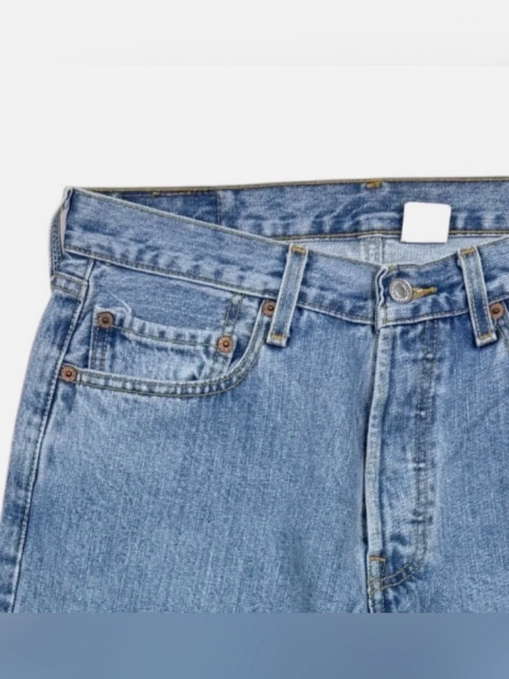 Vintage Levis 501 Straight Fit 32X34 Light Wash Denim Jeans NWT Can Fit 30 31 W